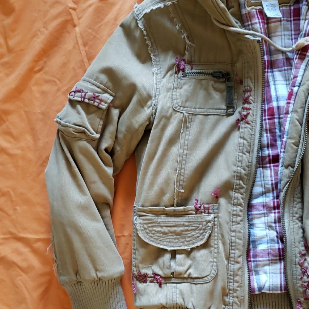 BKE Jacket - Picture 3 of 6